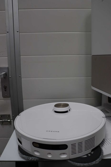 Прахосмукачка робот DREAME L40 Ultra, 11 000Pa, гореща вода до 65°C