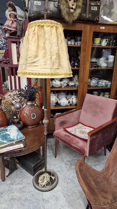 Торшеры и настольные лампы