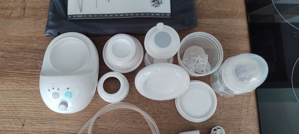 CANPOL Електрическа помпа за кърма EASY START