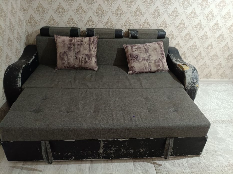 Продам     диван