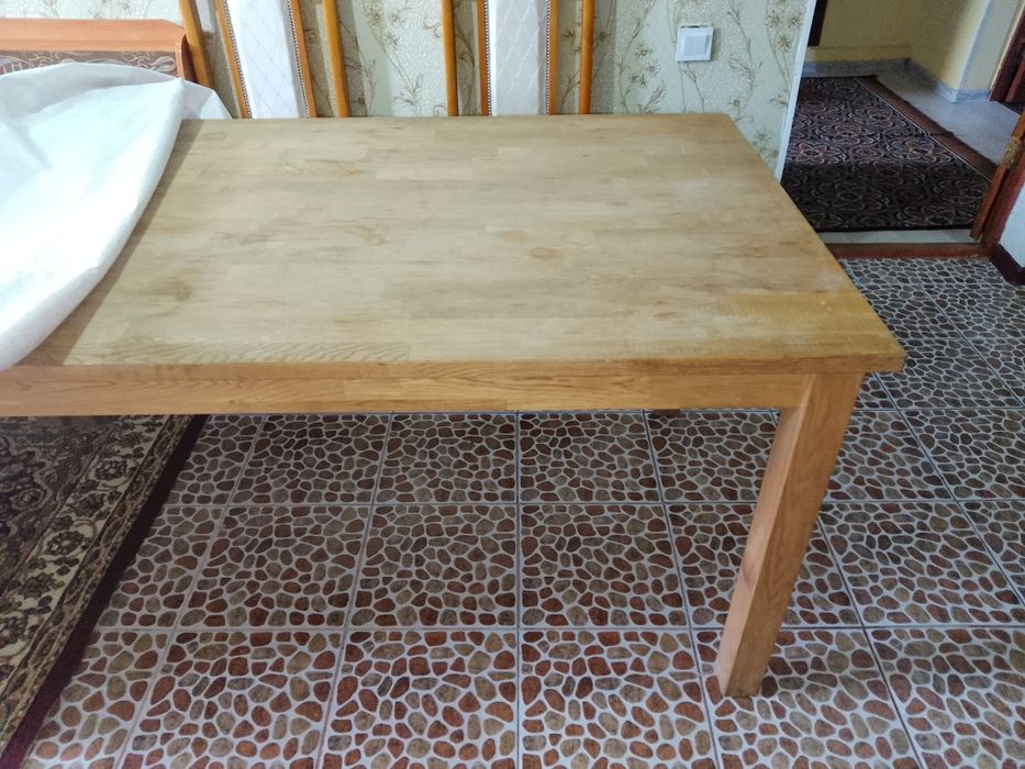 Хороший Качевственный стол