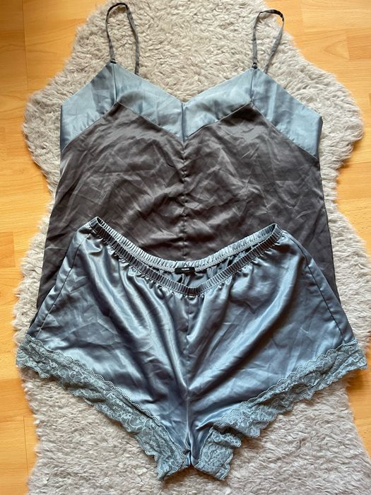 Pijamale sort cu bluza bretele reglabile