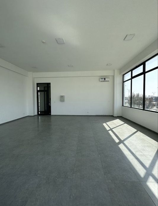 Сдаётся нежилое помещение Сергели Index, 1 ая линия у дороги