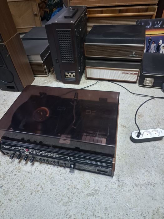 Magnetofon și pick-up de vanzare, radio, diverse