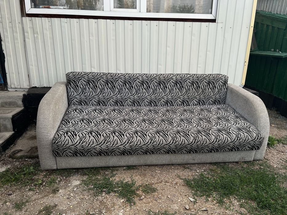 Продам диван 3 м