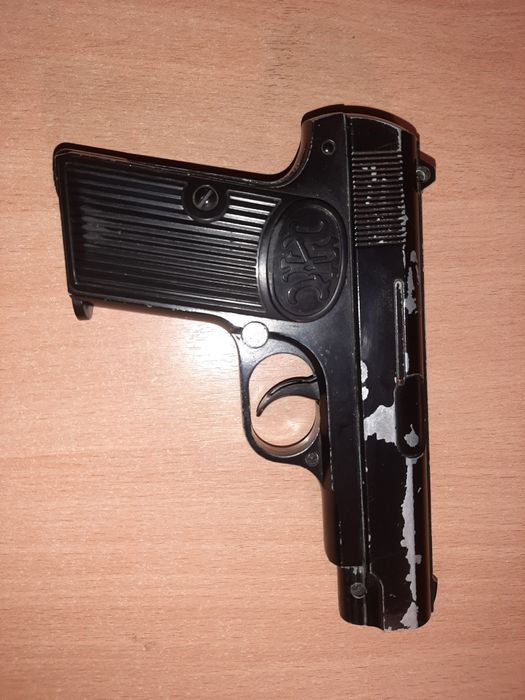 Продам пистолет мощный