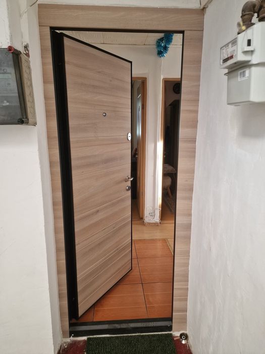 Apartament 3 camere l  Zona Liceul Teoretic “Mircea Eliade”