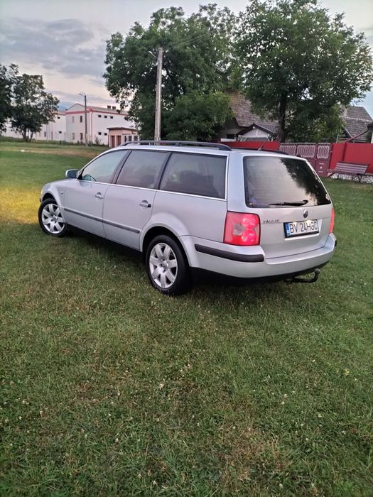 Vând urgent passat b5.5 mașina este perfect funcțională