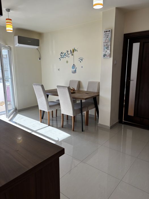 Inchiriez apartament cu 3 camere