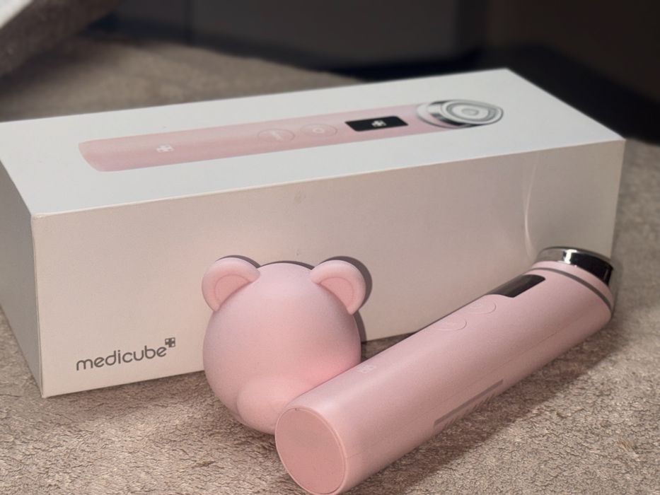 MediCube Age-R Booster Pro Pink Edition'
