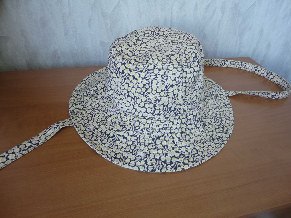 COS/нова дамска шапка