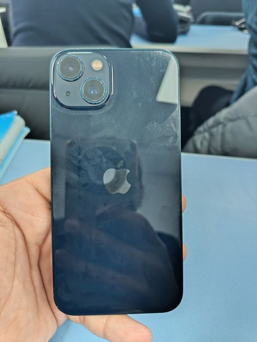 Telfon sotiladi srochna iPhone 13
