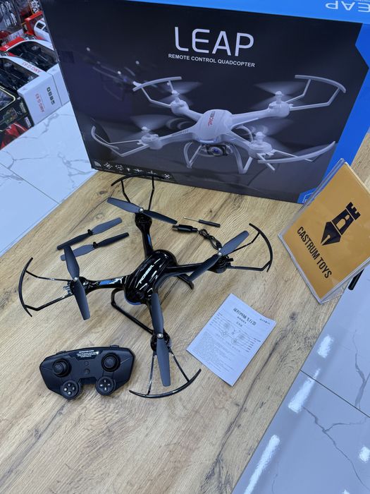 Квадрокоптер на радиоуправлении Квадрокоптер на радиоуправлении