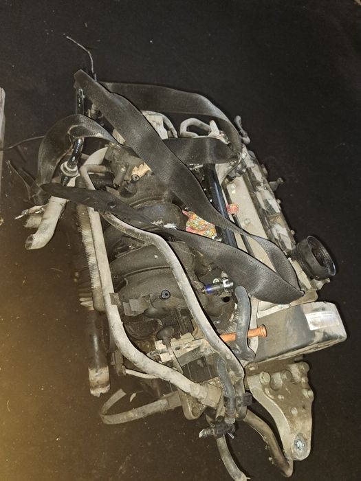 Двигател и скоростна кутия за Фолксваген и Сеат 1.4 16V !