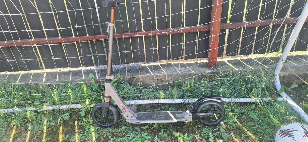Bicicleta, trotineta
