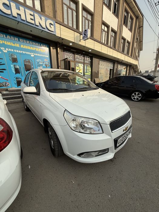 Нексия 3 сотилади