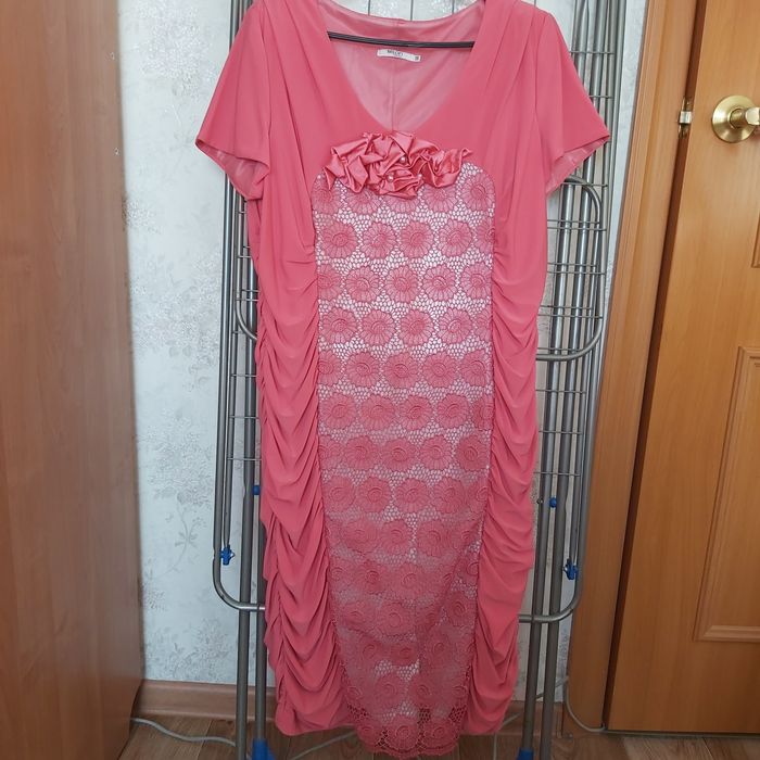 Продам нарядное  платье