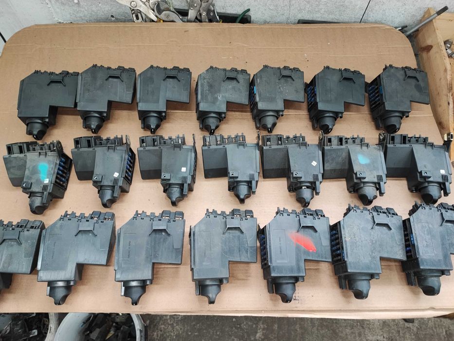 Ключ - Ключове за фарове от Мерцедес