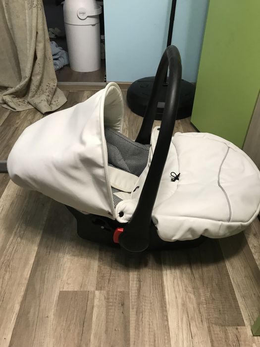 Бебешка количка 2в1 + кошче за кола