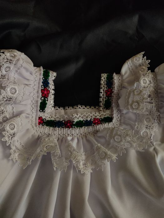 Cămașă tradițională din zona Maramureșului pentru domnișoare