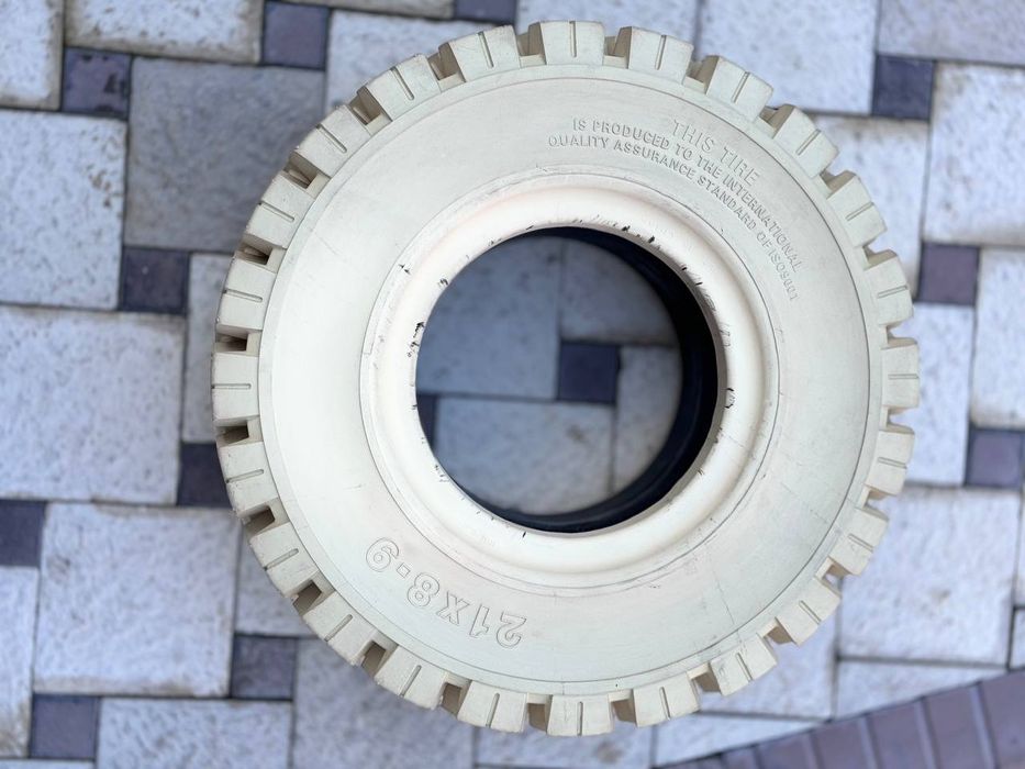 Автошина  21x8-9