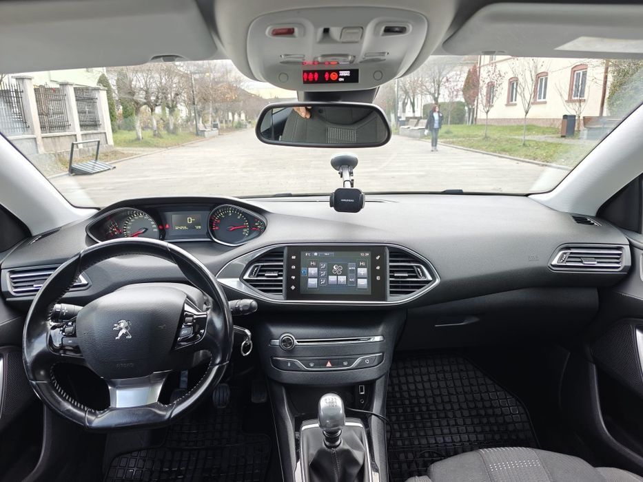 Vand Peugeot 308 An 2015