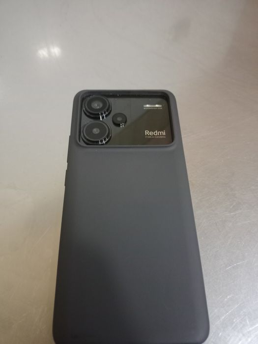 Продам свой новый смартфон Редми нот 13 про + 5G.
