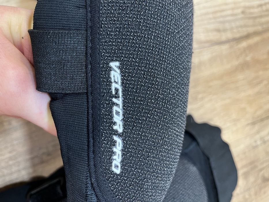 MTB Наколенки Alpinestars Vector Pro L/XL