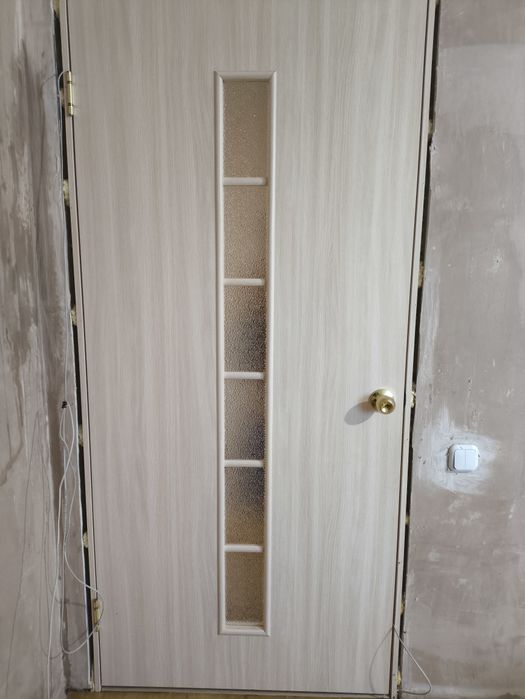 Продам полотна дверей