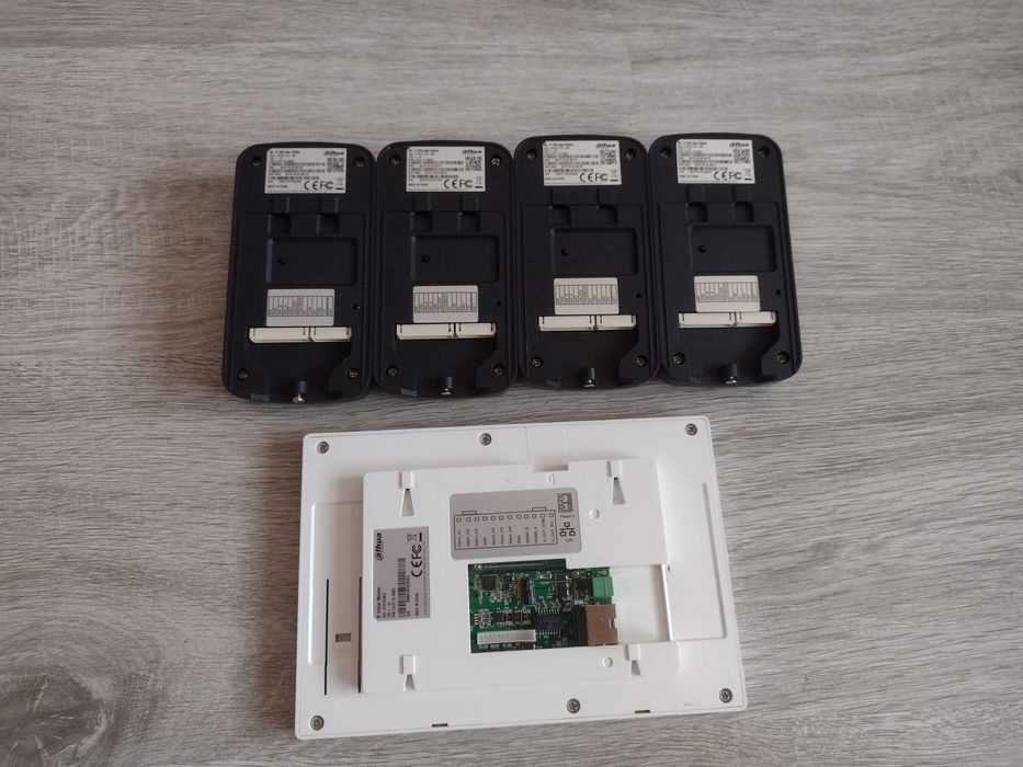 Dahua IP Indoor Monitor и 4 камери звънец