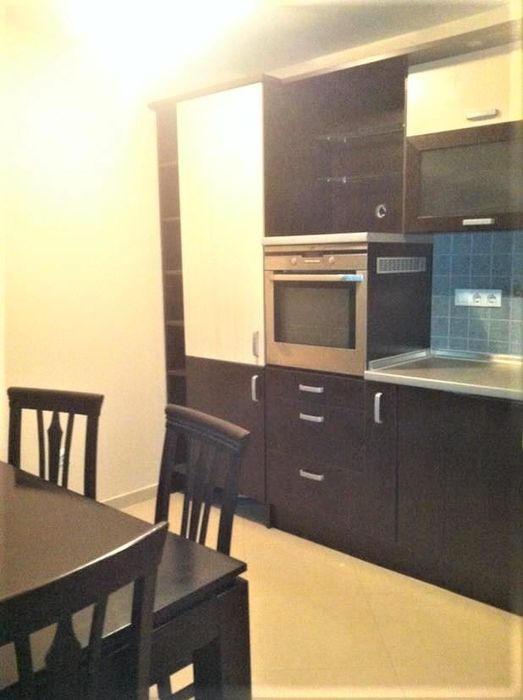 Дава се под наем Двустаен апартамент в София, Гоце Делчев - 62 кв.м за 459 € - Снимка #2