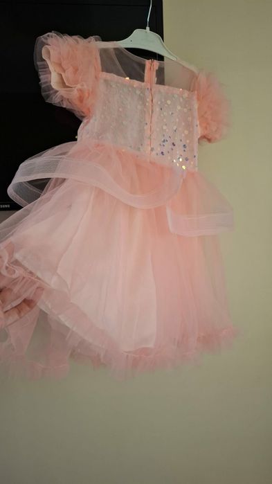 Красивое пышное платье для девочки 6 лет