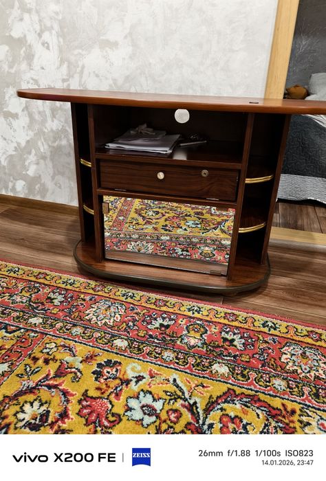 Тв тумба б у.толпо