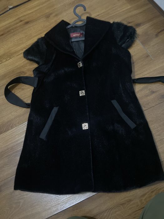 Тоза мехли нимча туркия махсулати деярли янги