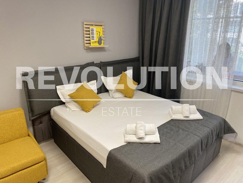 Дава се под наем Многостаен апартамент в Варна, ВИНС - 130 кв.м за 1000 € - Снимка #1