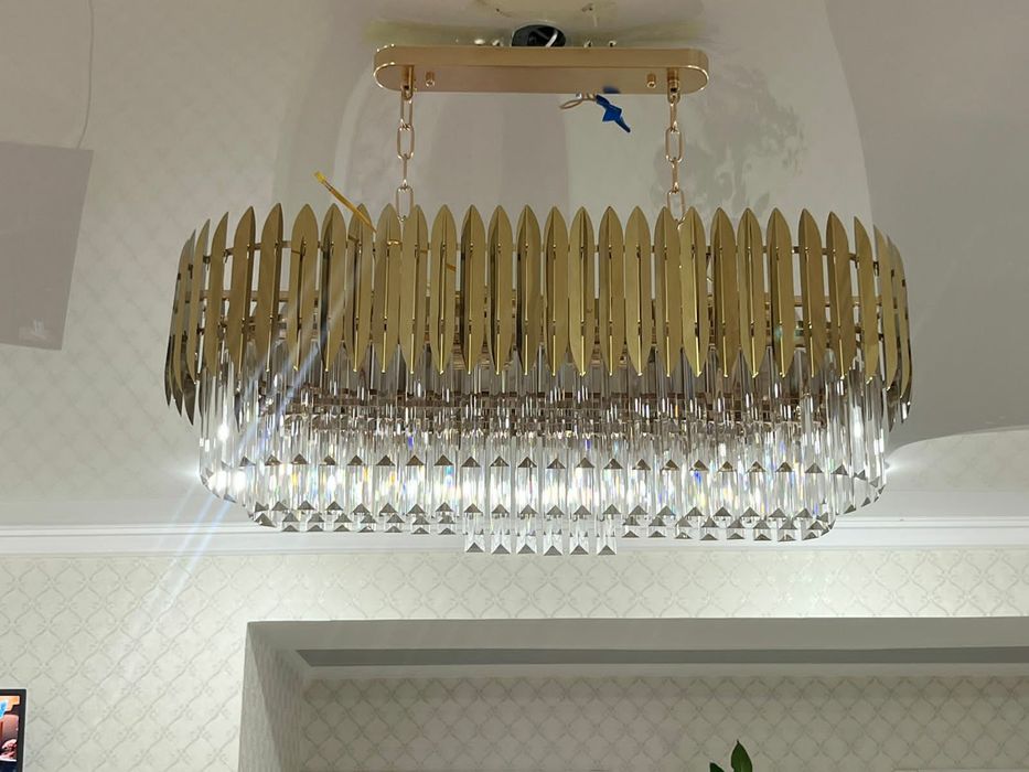 Срочнооо продам НОВУЮ ЗЕркальную люстру