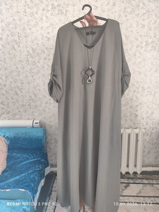 Продам платье женское