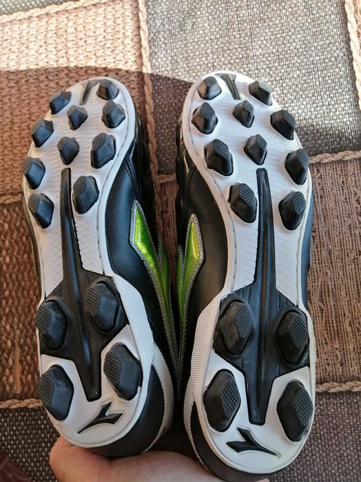 Футболни обувки Diadora