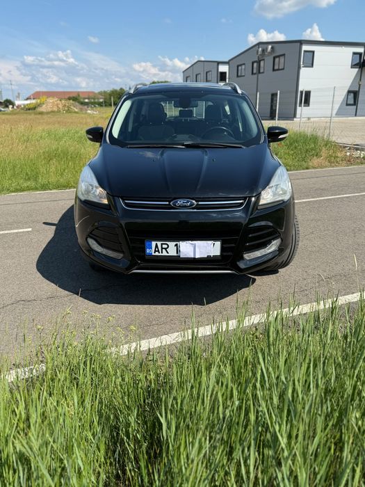 Vând Ford Kuga  Recent  INMATRICULAT 4×4an 2014 2,0 Diesel 140 cp Euro 5Manual Sirocou