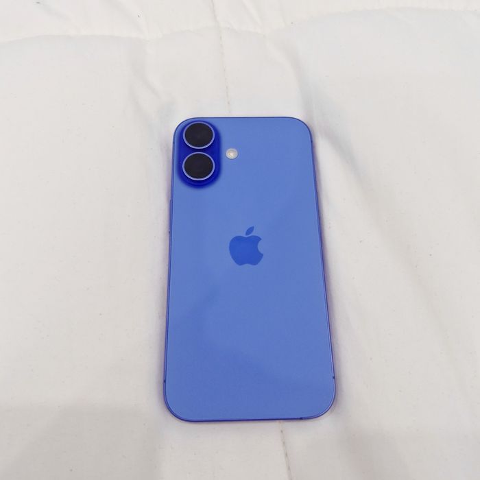 iPhone 16 128гб Акб 90%