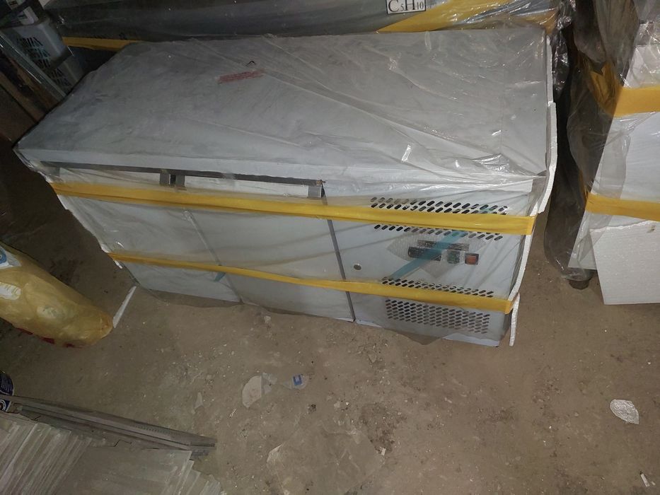 Продам стол холодильник 3 штуки новые