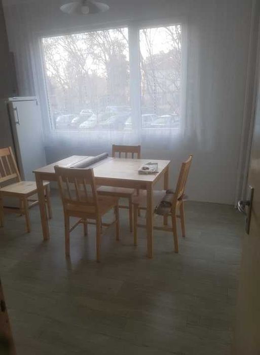 Дава се под наем Двустаен апартамент в Бургас, Братя Миладинови - 68 кв.м за 175 € - Снимка #2