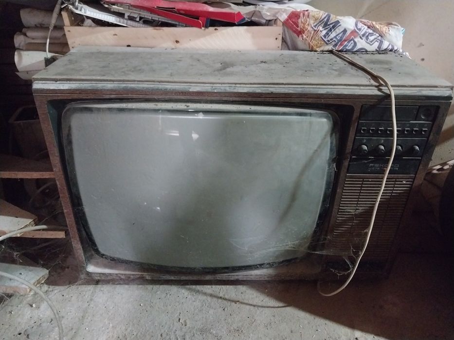 СССР Телвизор сотилади .