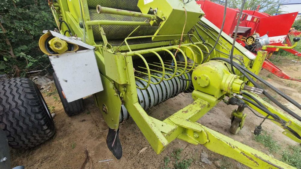 Пресс-подборщик Сlaas Rollant44 б/у с Европы