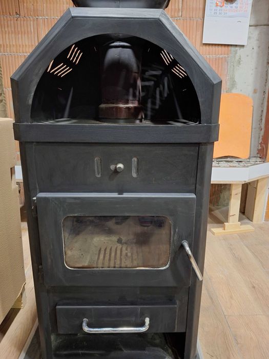 Печка на дърва (тип камина)