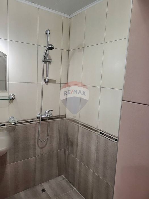 Дава се под наем Двустаен апартамент в Варна, Цветен квартал - 73 кв.м за 561 € - Снимка #8