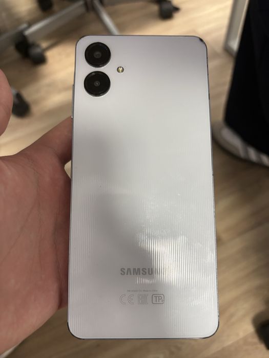 Продам самсунг а 06 в хорошем состояние