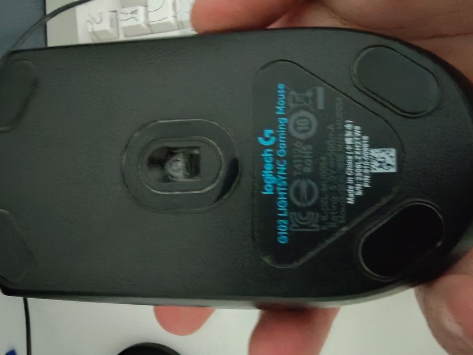 Мышка Logitech g102