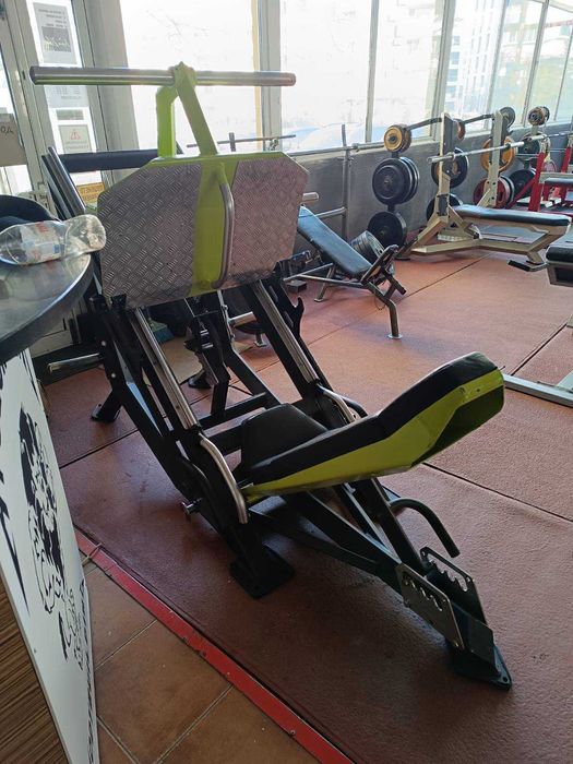 Професионални фитнес уреди.