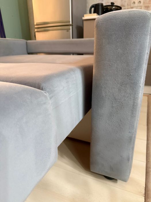 Продам диван двухместный